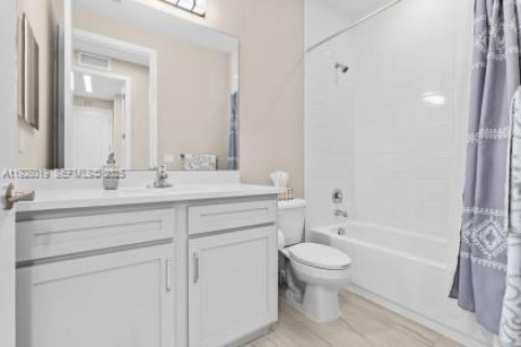 Villa ou maison à vendre à Port St. Lucie, Floride: 3 chambres, 218.51 m2 № 1986368 - photo 29