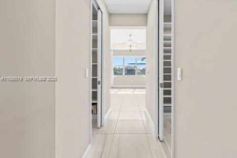 Villa ou maison à vendre à Port St. Lucie, Floride: 3 chambres, 218.51 m2 № 1986368 - photo 15