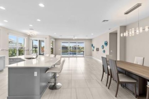 Villa ou maison à vendre à Port St. Lucie, Floride: 3 chambres, 218.51 m2 № 1986368 - photo 6