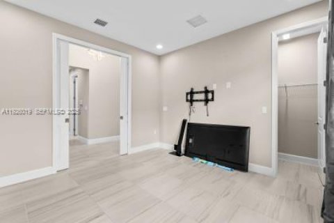 Villa ou maison à vendre à Port St. Lucie, Floride: 3 chambres, 218.51 m2 № 1986368 - photo 26