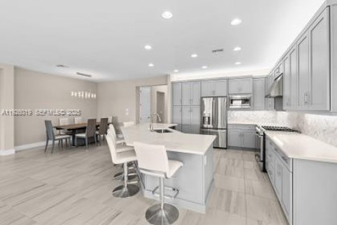 Villa ou maison à vendre à Port St. Lucie, Floride: 3 chambres, 218.51 m2 № 1986368 - photo 7