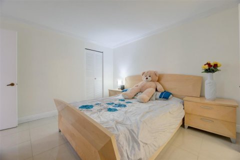 Condominio en venta en Hollywood, Florida, 2 dormitorios, 92.9 m2 № 2191062 - foto 12