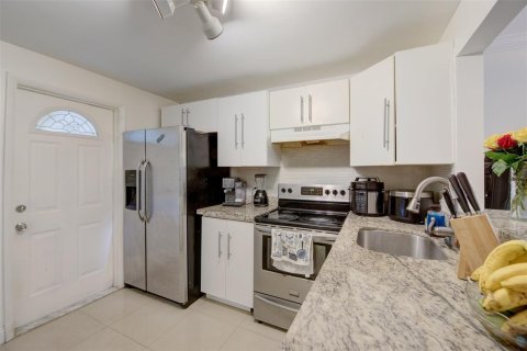 Condominio en venta en Hollywood, Florida, 2 dormitorios, 92.9 m2 № 2191062 - foto 4
