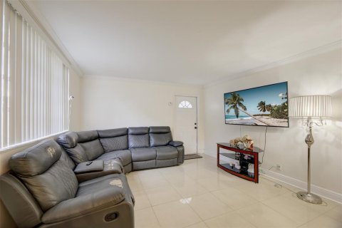 Condominio en venta en Hollywood, Florida, 2 dormitorios, 92.9 m2 № 2191062 - foto 9