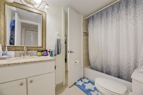 Condominio en venta en Hollywood, Florida, 2 dormitorios, 92.9 m2 № 2191062 - foto 15