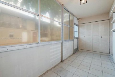 Condominio en venta en Hollywood, Florida, 2 dormitorios, 92.9 m2 № 2191062 - foto 23