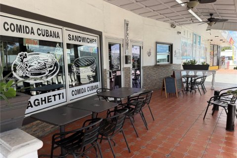 Commercial property in Hialeah, Florida № 2057981 - photo 7