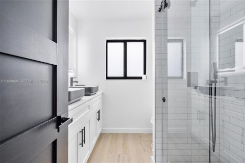 Villa ou maison à louer à Pembroke Pines, Floride: 4 chambres, 203.27 m2 № 2030866 - photo 23