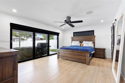 Villa ou maison à louer à Pembroke Pines, Floride: 4 chambres, 203.27 m2 № 2030866 - photo 25