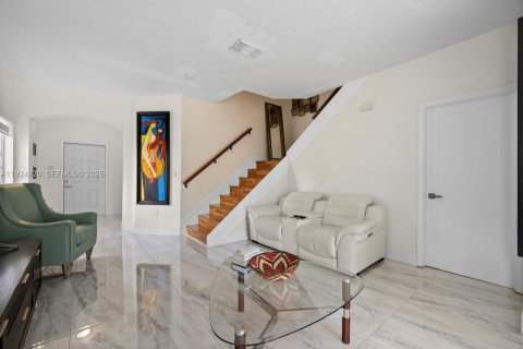 Купить таунхаус в Дорал, Флорида 3 спальни, 140м2, № 1983844 - фото 5