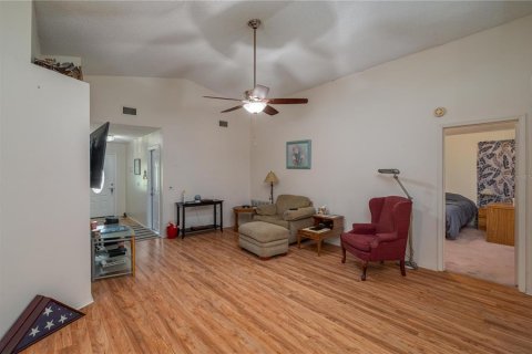 House in Winter Haven, Florida 3 bedrooms, 134.24 sq.m. № 1873367 - photo 11