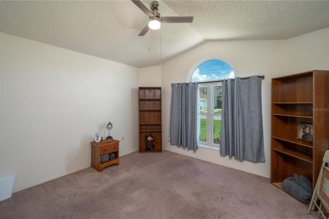House in Winter Haven, Florida 3 bedrooms, 134.24 sq.m. № 1873367 - photo 22