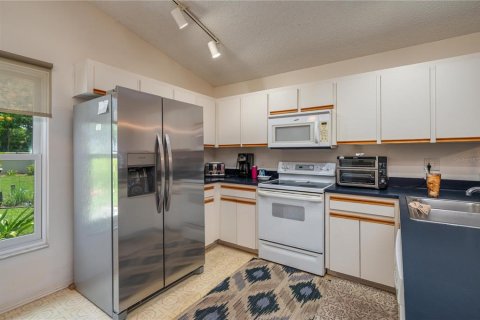 House in Winter Haven, Florida 3 bedrooms, 134.24 sq.m. № 1873367 - photo 15