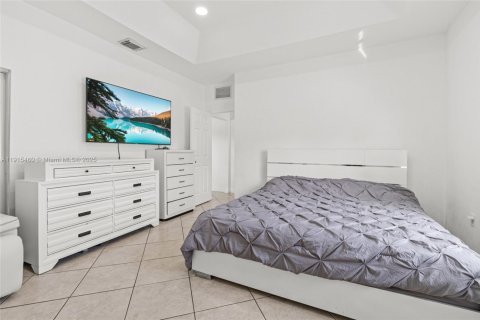 Купить виллу или дом в Хомстед, Флорида 3 спальни, 128.95м2, № 1971768 - фото 21