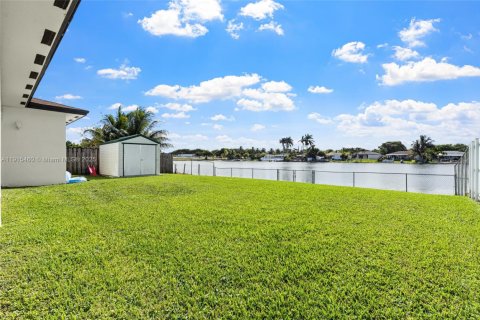 Купить виллу или дом в Хомстед, Флорида 3 спальни, 128.95м2, № 1971768 - фото 27