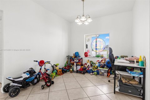 Купить виллу или дом в Хомстед, Флорида 3 спальни, 128.95м2, № 1971768 - фото 17