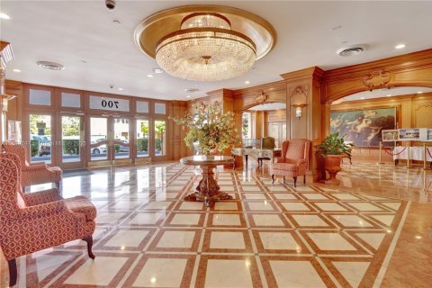 Copropriété à louer à Coral Gables, Floride: 40.88 m2 № 1953800 - photo 14