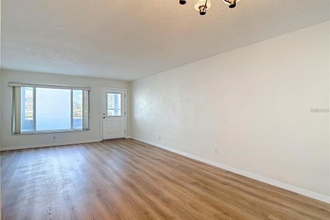Copropriété à louer à Clearwater, Floride: 2 chambres, 102.19 m2 № 2433543 - photo 3