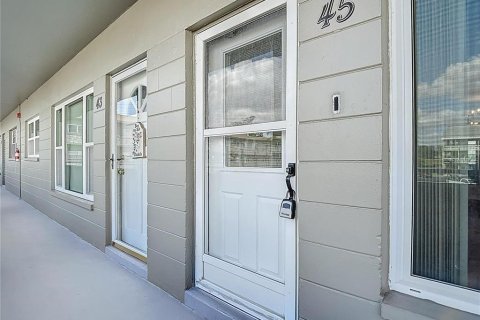 Copropriété à louer à Clearwater, Floride: 2 chambres, 102.19 m2 № 2433543 - photo 2