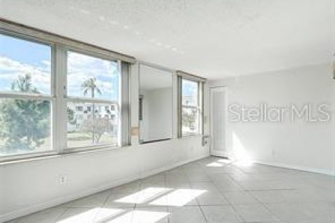 Copropriété à louer à Clearwater, Floride: 2 chambres, 102.19 m2 № 2433543 - photo 8