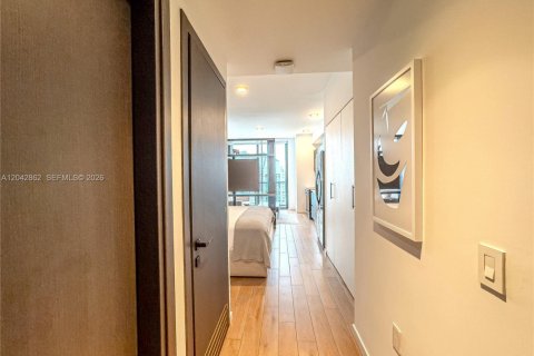 Condo in Miami, Florida  № 2185927 - photo 8