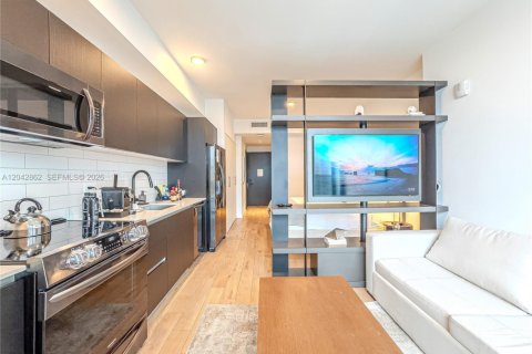 Condo in Miami, Florida  № 2185927 - photo 16
