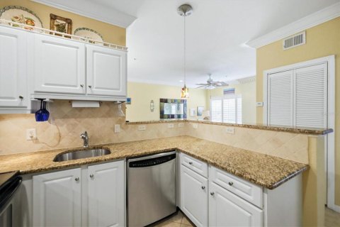 Copropriété à vendre à Bradenton, Floride: 1 chambre, 69.68 m2 № 2389398 - photo 20