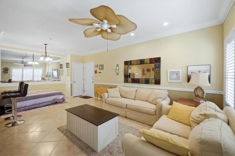 Copropriété à vendre à Bradenton, Floride: 1 chambre, 69.68 m2 № 2389398 - photo 15