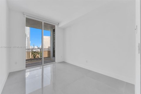 Condominio en venta en Miami, Florida, 3 dormitorios, 180.6 m2 № 2000666 - foto 21