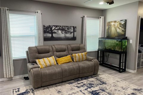 House in Riverview, Florida 3 bedrooms, 133.31 sq.m. № 1914707 - photo 13