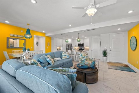 Condo in Bradenton, Florida, 2 bedrooms  № 1845313 - photo 10