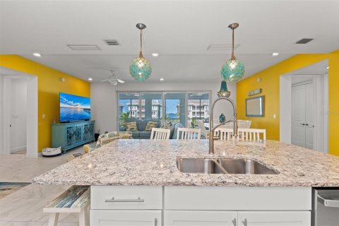 Condo in Bradenton, Florida, 2 bedrooms  № 1845313 - photo 25
