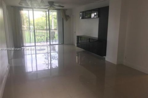 Condominio en venta en Aventura, Florida, 2 dormitorios, 92.34 m2 № 1967490 - foto 6