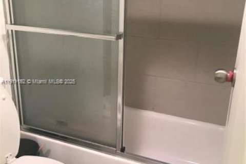 Condominio en venta en Aventura, Florida, 2 dormitorios, 92.34 m2 № 1967490 - foto 9