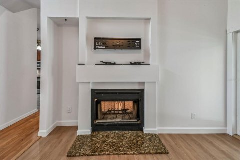 Casa en venta en Brandon, Florida, 3 dormitorios, 177.91 m2 № 1904719 - foto 16