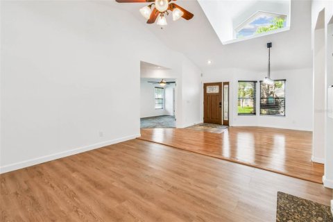 Casa en venta en Brandon, Florida, 3 dormitorios, 177.91 m2 № 1904719 - foto 15
