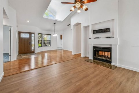 Casa en venta en Brandon, Florida, 3 dormitorios, 177.91 m2 № 1904719 - foto 14