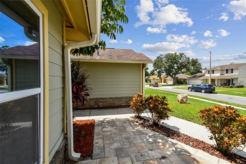Casa en venta en Brandon, Florida, 3 dormitorios, 177.91 m2 № 1904719 - foto 7