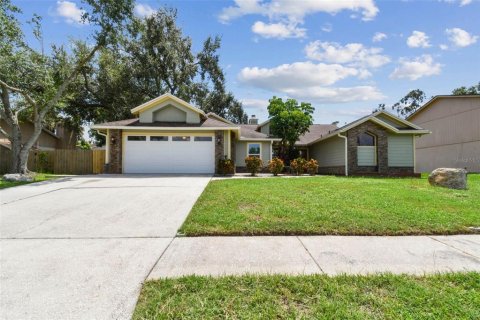 Casa en venta en Brandon, Florida, 3 dormitorios, 177.91 m2 № 1904719 - foto 4