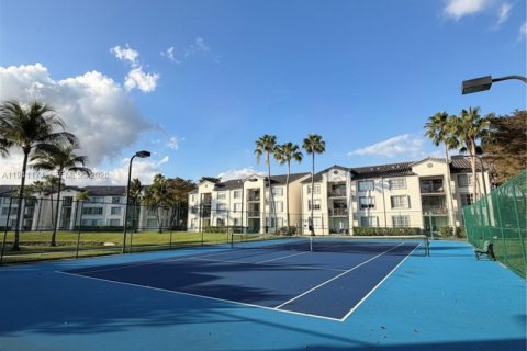 Снять в аренду кондоминиум в Дорал, Флорида 2 спальни, 89.19м2, № 1998341 - фото 30