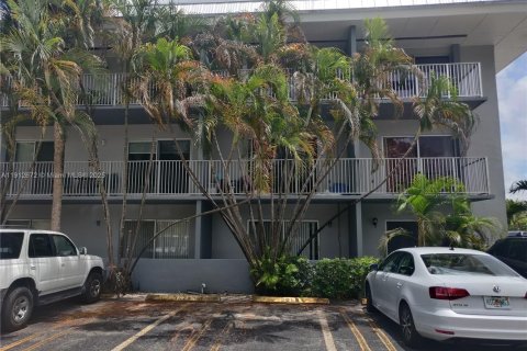 Condominio en alquiler en Miami, Florida, 35.02 m2 № 1970294 - foto 4
