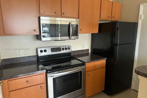 Снять в аренду кондоминиум в Помпано-Бич, Флорида 1 спальня, 55.74м2, № 2004915 - фото 11