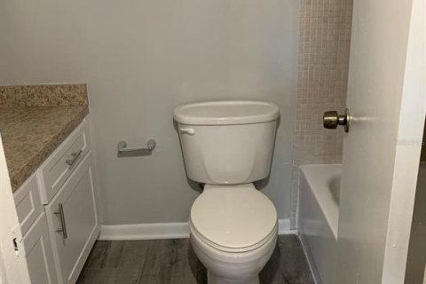 Condominio en alquiler en Tampa, Florida, 1 dormitorio, 51.28 m2 № 1857835 - foto 13