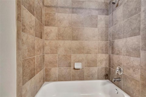 Villa ou maison à vendre à Clermont, Floride: 4 chambres, 243.13 m2 № 2101868 - photo 27