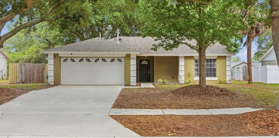Casa en Clermont, Florida 3 dormitorios, 113.25 m2 № 2096482