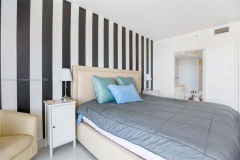 Condominio en venta en Miami Beach, Florida, 2 dormitorios, 122.82 m2 № 1714535 - foto 14