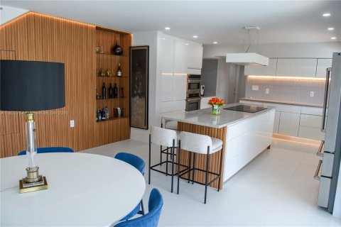 Casa en alquiler en Pompano Beach, Florida, 4 dormitorios, 224.08 m2 № 1935389 - foto 2