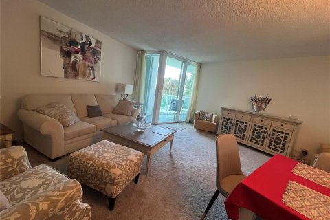 Condominio en alquiler en Deerfield Beach, Florida, 2 dormitorios, 96.62 m2 № 2250912 - foto 9