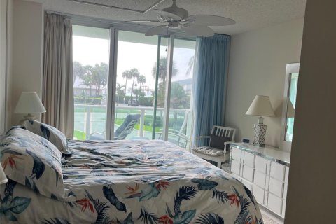 Condominio en alquiler en Deerfield Beach, Florida, 2 dormitorios, 96.62 m2 № 2250912 - foto 4