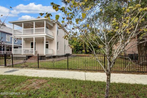 Casa en venta en Jacksonville, Florida, 3 dormitorios, 224.54 m2 № 822211 - foto 1